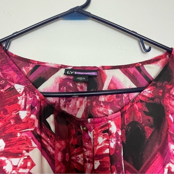 LYS Button-Down Blouse 3X Pink/Red/White/Black – Accordion Front, 3/4 Sleeves - Picture 3 of 12